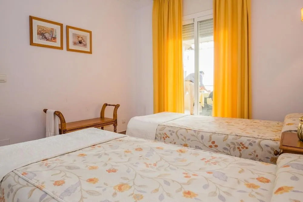 Apartamentos Andalucia - Edificio Cantares Nerja Hotel